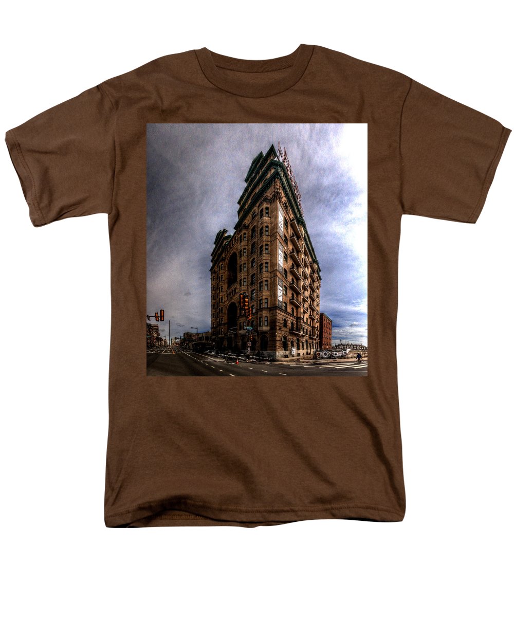 Panorama 3539 The Divine Lorraine Hotel - Men's T-Shirt (Regular Fit)