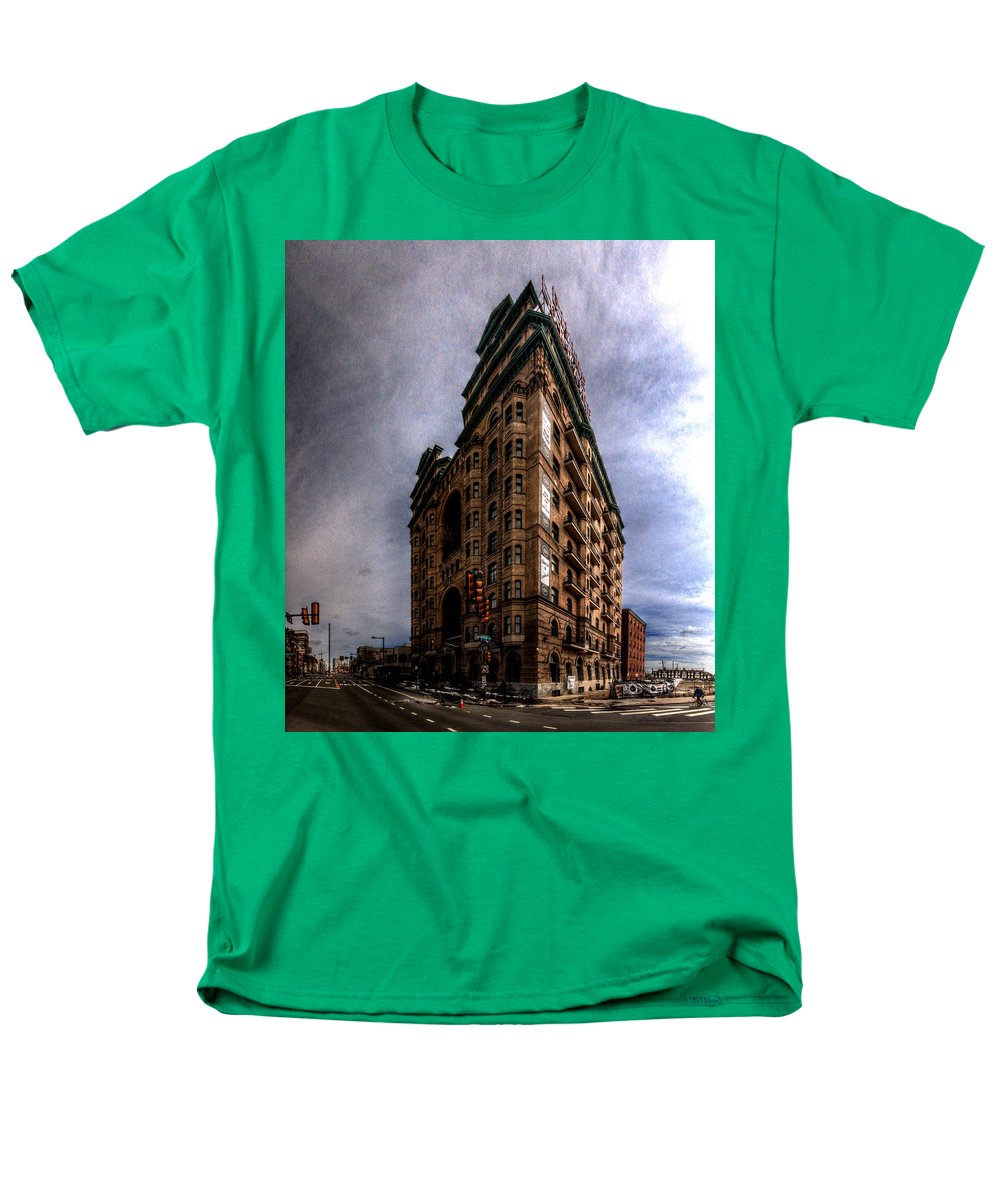Panorama 3539 The Divine Lorraine Hotel - Men's T-Shirt (Regular Fit)