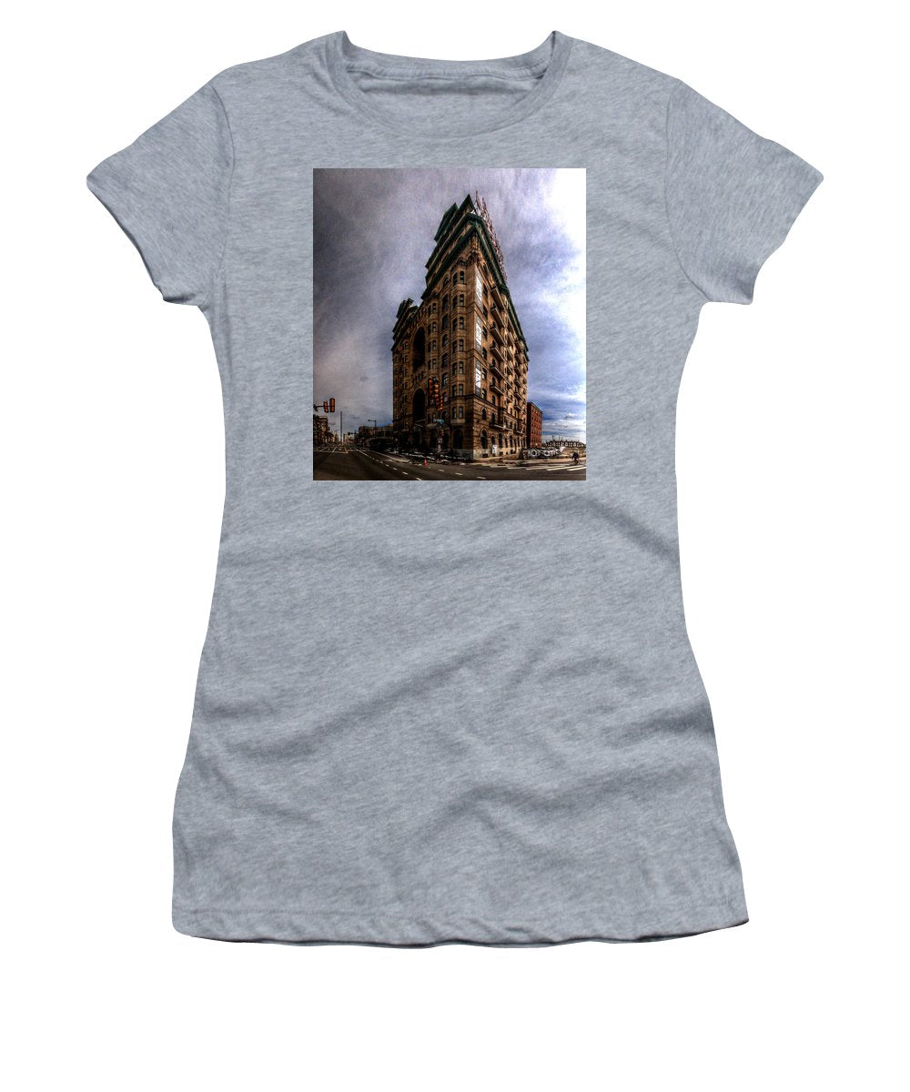 Panorama 3539 The Divine Lorraine Hotel - Women's T-Shirt