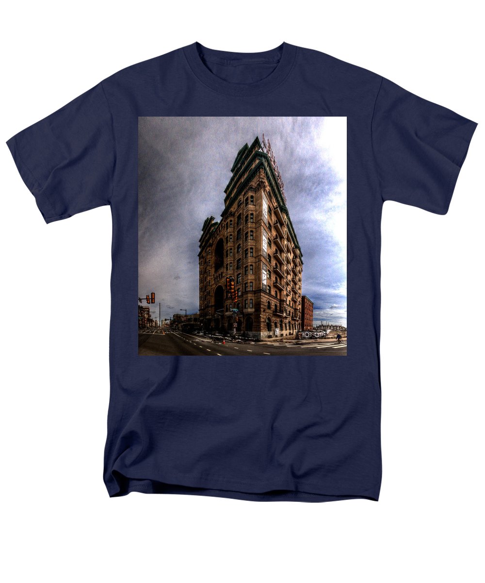 Panorama 3539 The Divine Lorraine Hotel - Men's T-Shirt (Regular Fit)