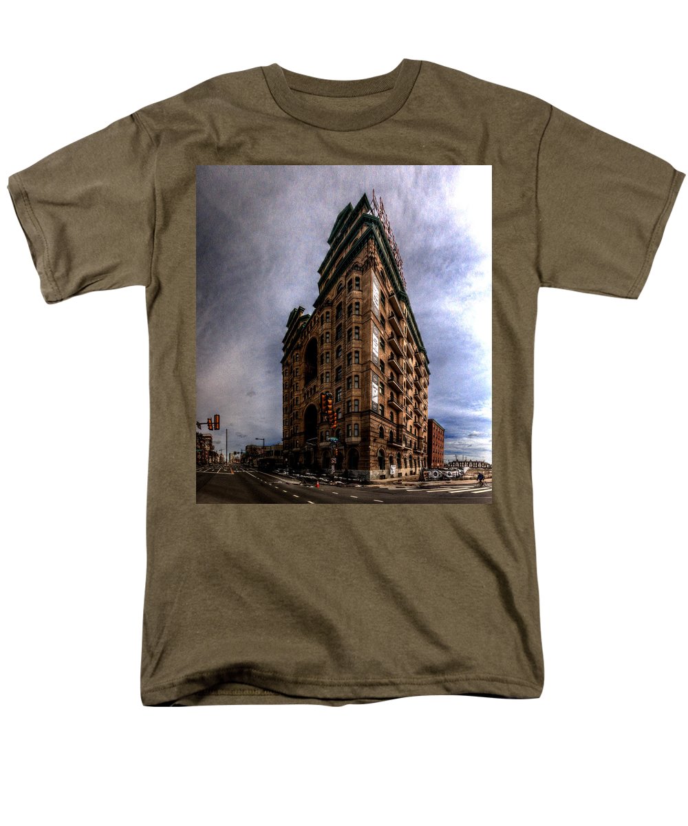 Panorama 3539 The Divine Lorraine Hotel - Men's T-Shirt (Regular Fit)