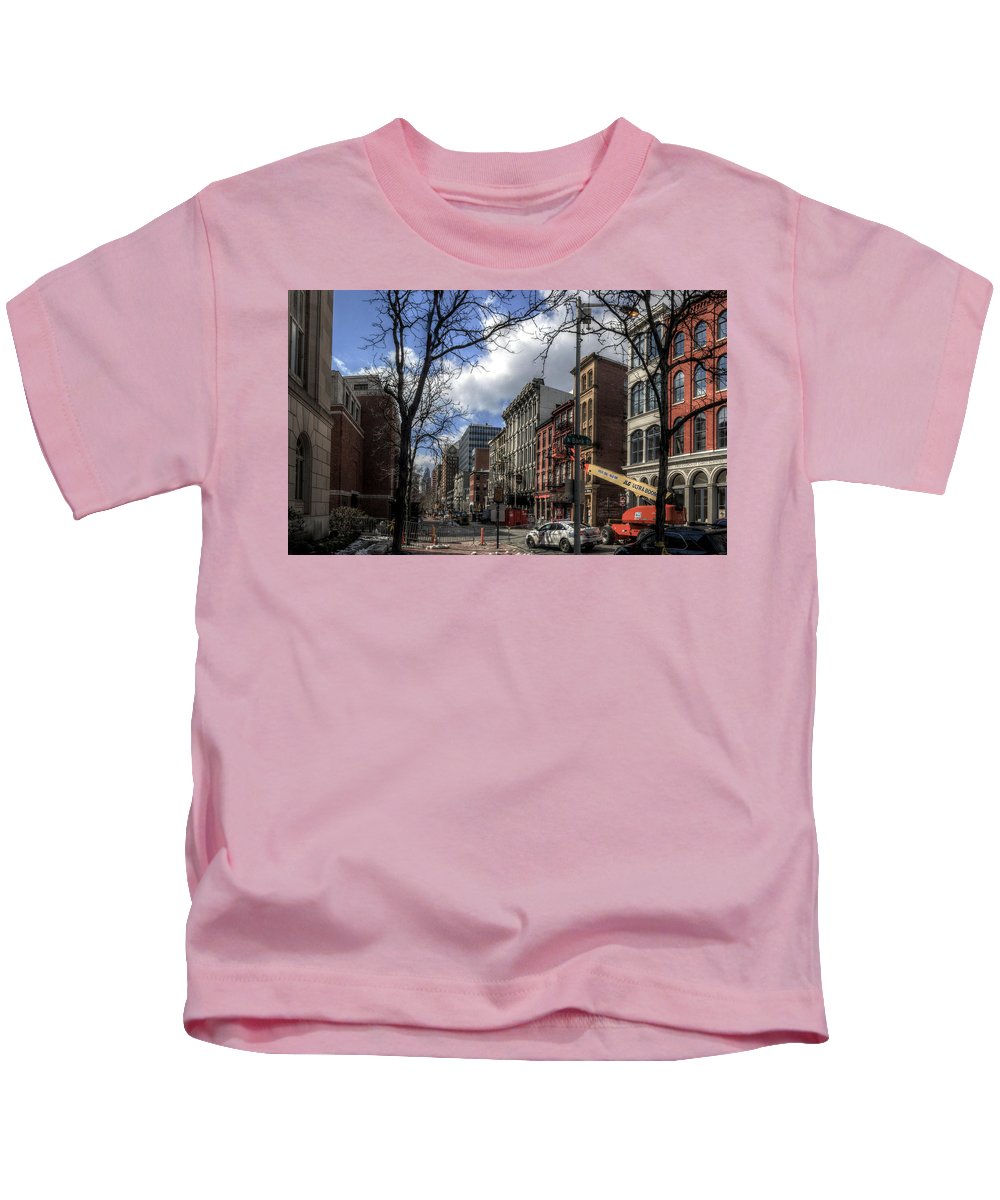 Panorama 3607 200 Block of Chestnut Street - Kids T-Shirt