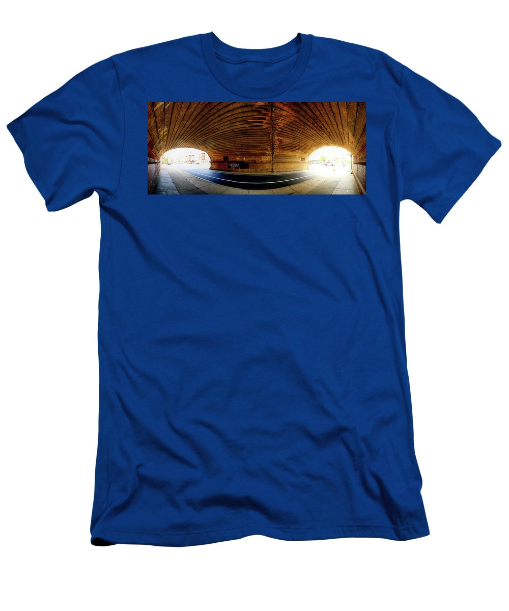Panorama 3659 Reading Viaduct - T-Shirt