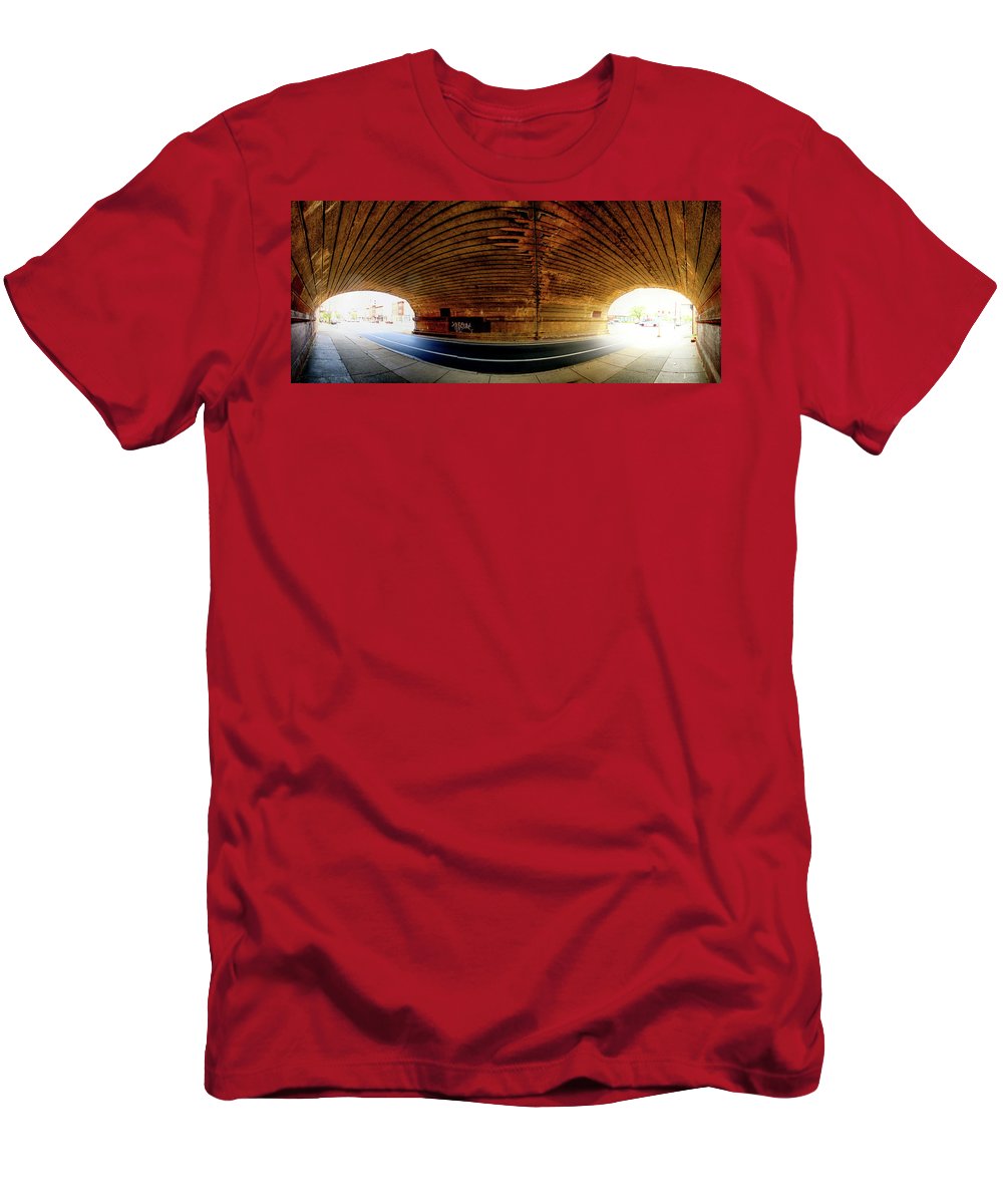 Panorama 3659 Reading Viaduct - T-Shirt