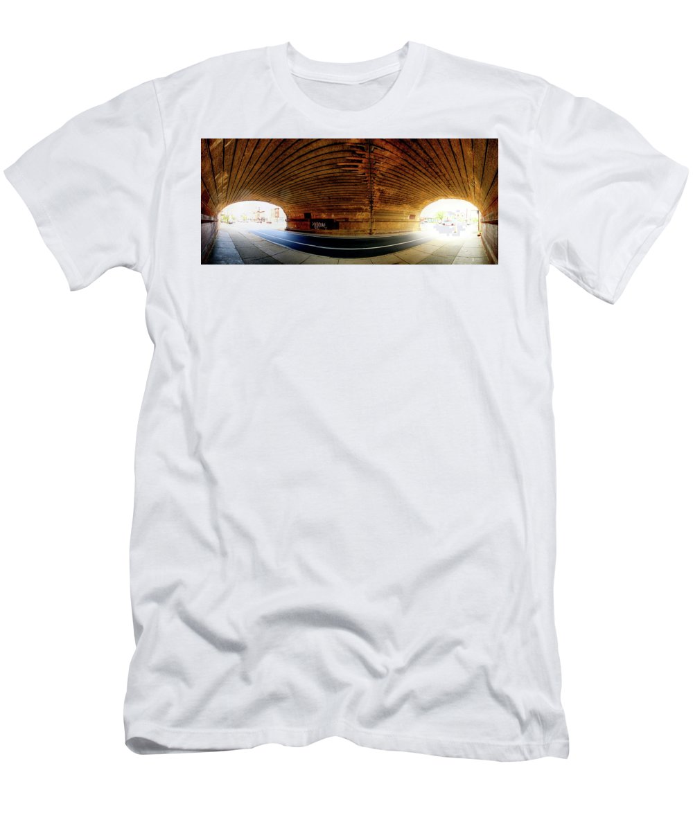 Panorama 3659 Reading Viaduct - T-Shirt