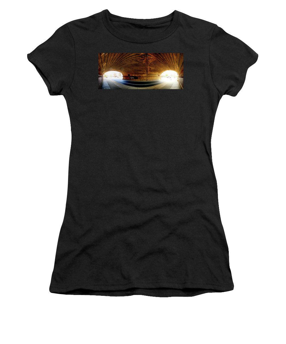Panorama 3659 Reading Viaduct - Women's T-Shirt