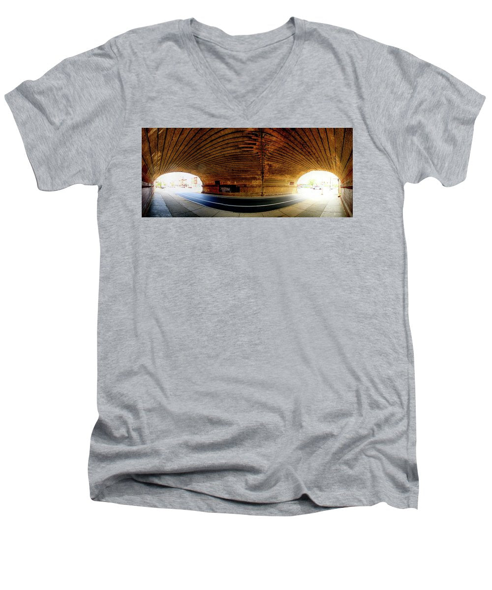 Panorama 3659 Reading Viaduct - Men's V-Neck T-Shirt