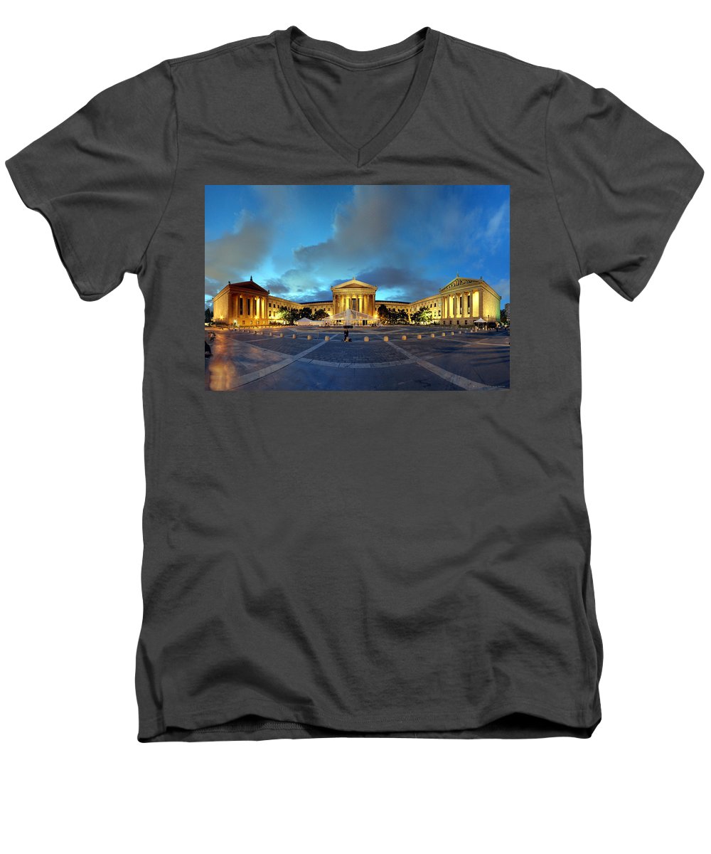 Panorama 1914 Philadelphia Museum of Art - Men's V-Neck T-Shirt
