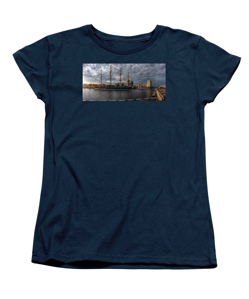 Panorama 2402 Moshulu and Olympia - Women's T-Shirt (Standard Fit)