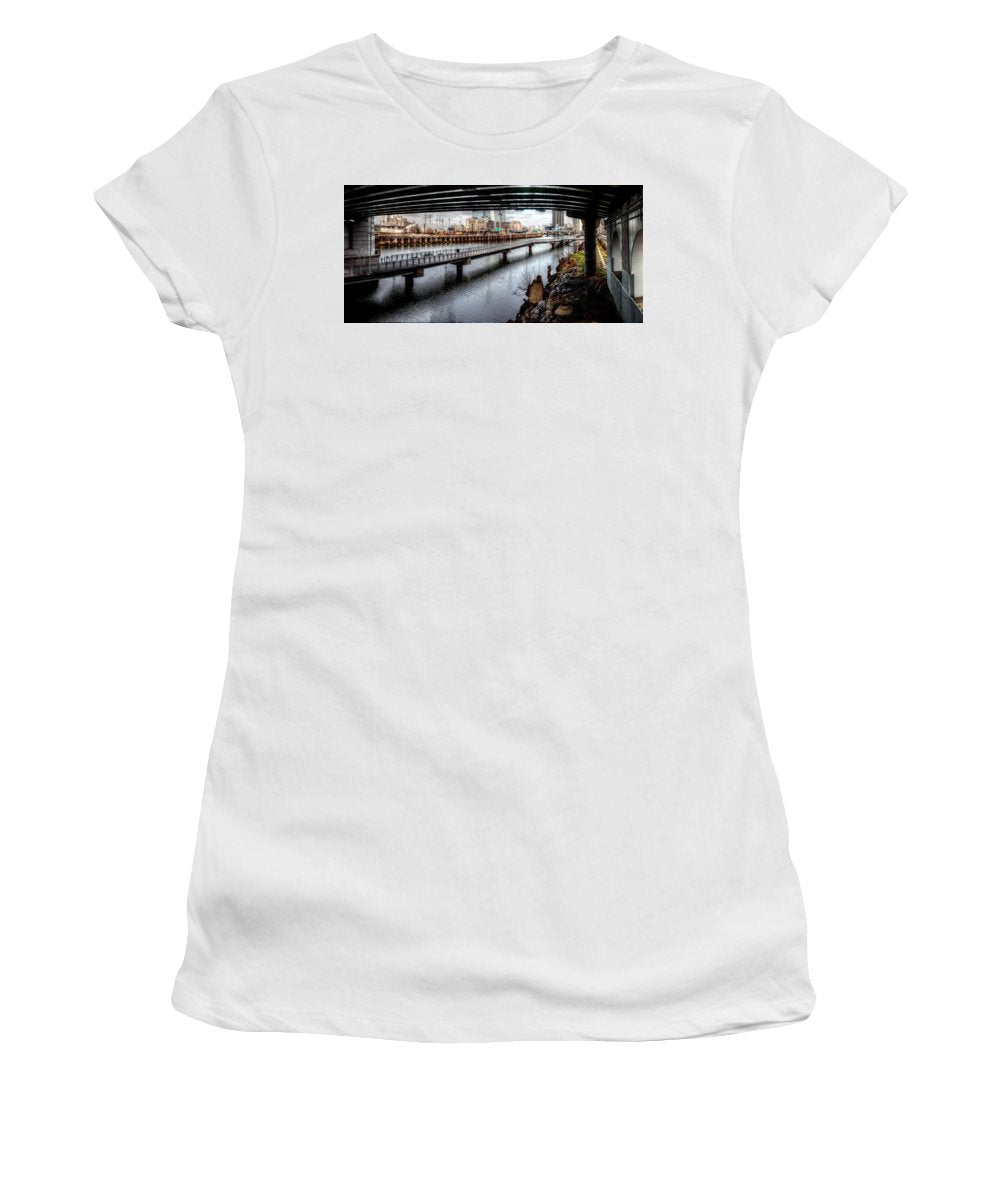 Panorama 2624 Schuylkill Banks - Women's T-Shirt