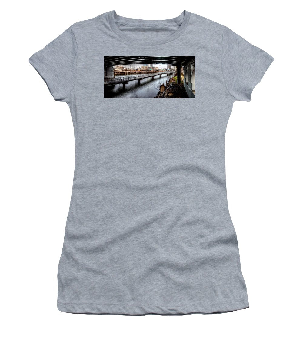 Panorama 2624 Schuylkill Banks - Women's T-Shirt