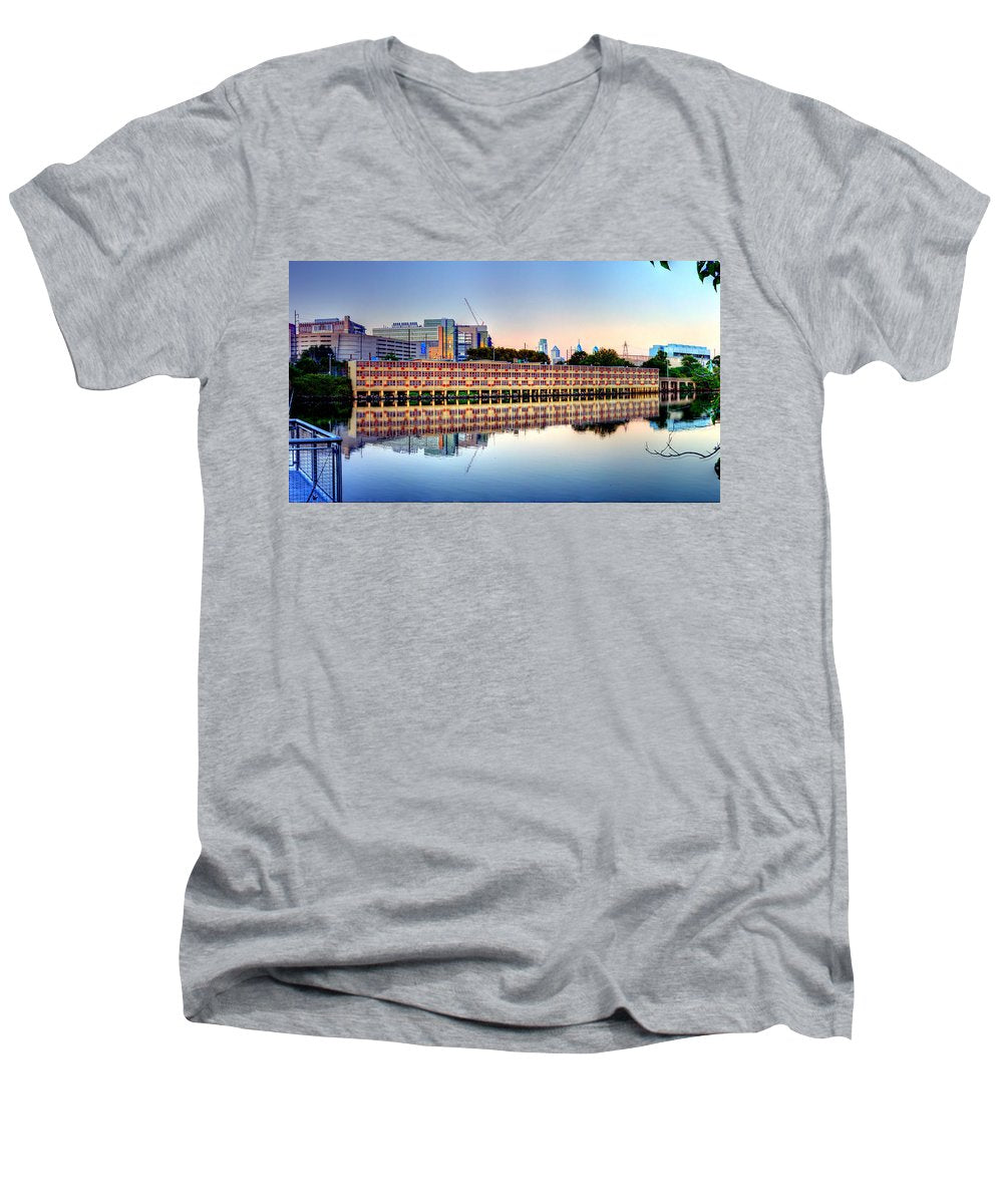 Panorama 2740 View from Grays Ferry Crescent - Men's V-Neck T-Shirt