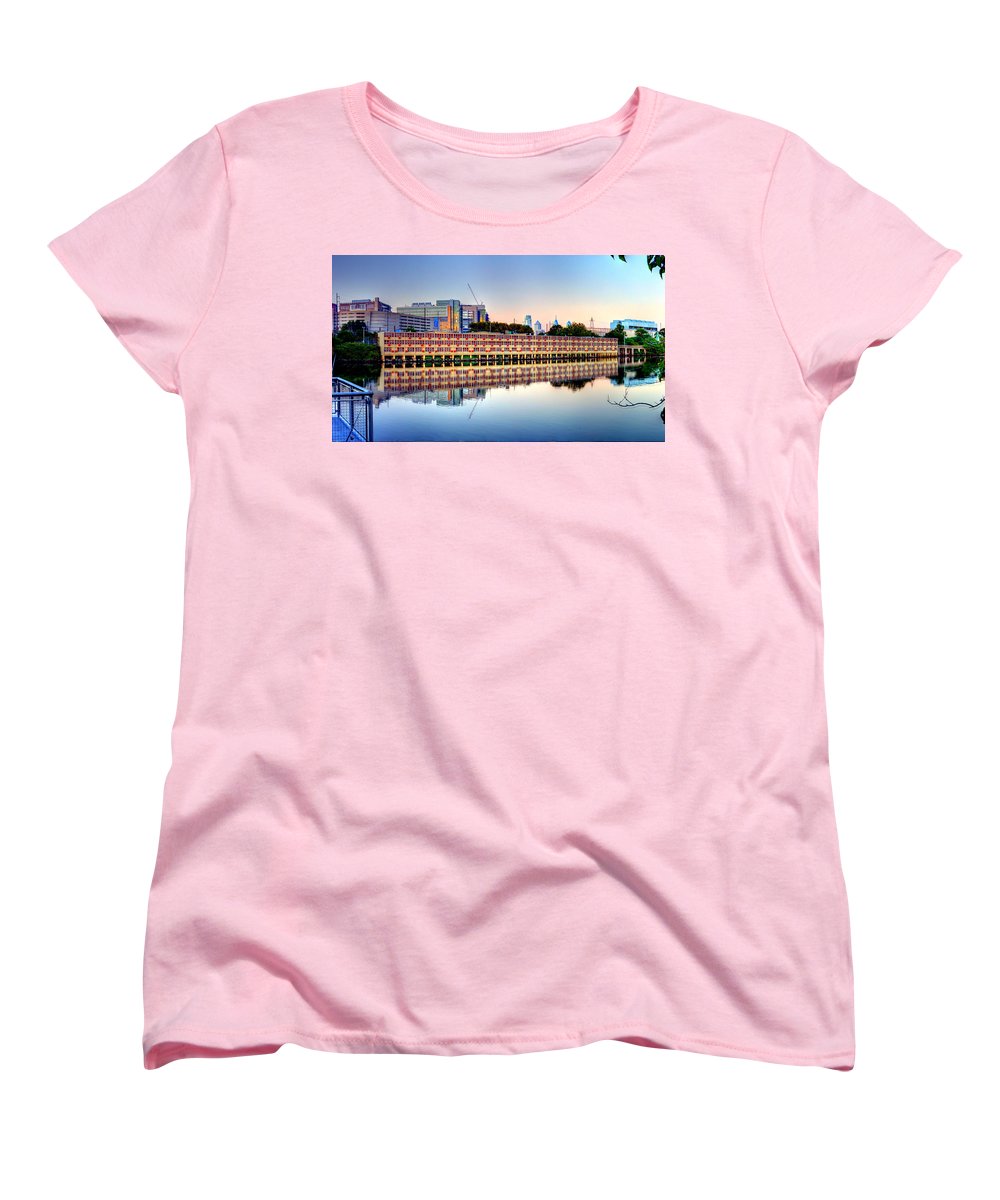 Panorama 2740 View from Grays Ferry Crescent - Women's T-Shirt (Standard Fit)