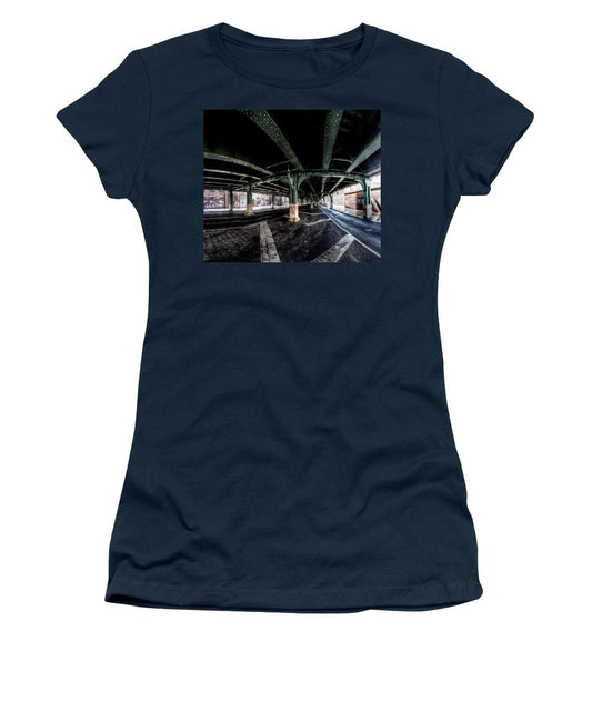 Panorama 2858 1498 N 9th St - Women's T-Shirt