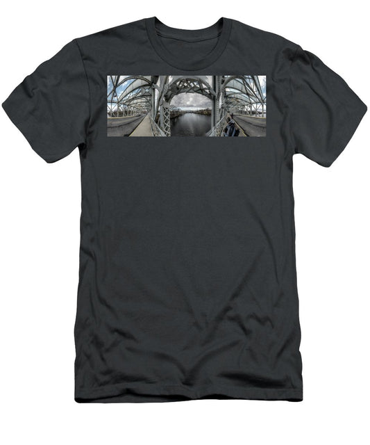 Panorama 3152 Falls Bridge - T-Shirt