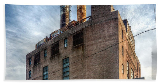 Panorama 3206 Willow Street Steam Plant - Bath Towel