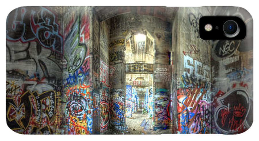 Panorama 3404 Pier 18 aka Graffiti Pier - Phone Case