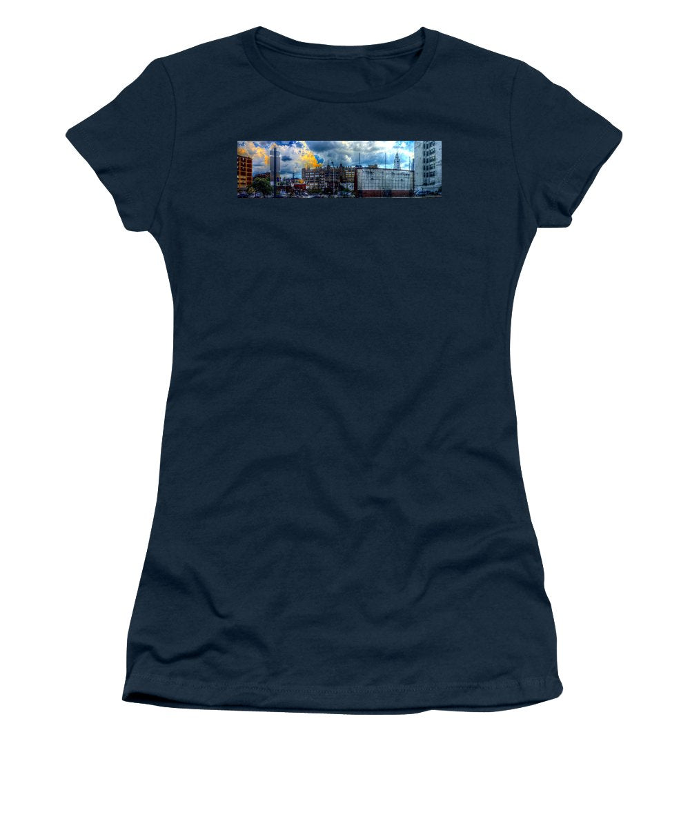 Panorama 3468 Eraserhood Skyline - Women's T-Shirt