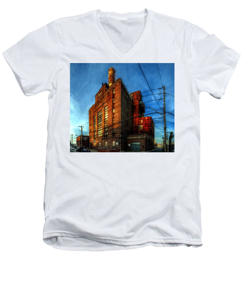 Panorama 3647 Willow Street Steam Plant - Men's V-Neck T-Shirt