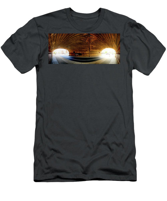 Panorama 3659 Reading Viaduct - T-Shirt